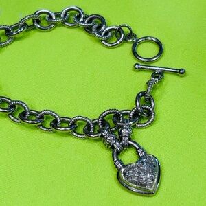 ZALES 8 inch 925 silver chain bracelet toggle clasp Pave diamonds on heart charm